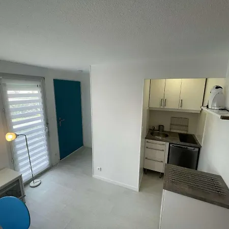 Studio Bien Decore Proche Plage Et Commerces, La Rochelle - Fr-1-246-606 * La Rochelle